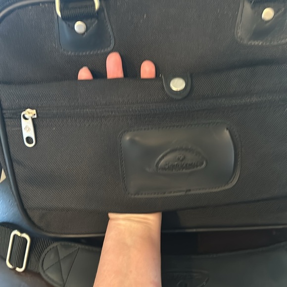 Samsonite bag for toiletries and makeup- excellent condition! - Picture 3 of 16